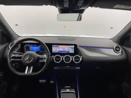 Photo 47 Mercedes GLA  250 e 8G-DCT