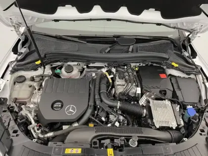 Photo 42 Mercedes GLA  250 e 8G-DCT