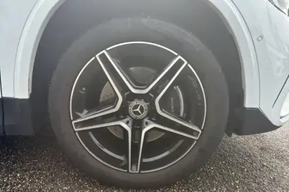 Photo 13 Mercedes GLA  250 e 8G-DCT