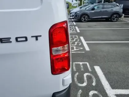 Photo 61 Peugeot Expert  FGN M BLUEHDI 145 BVM6