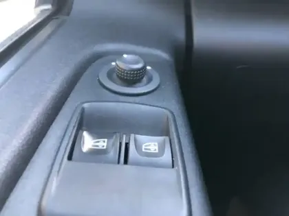 Photo 24 Renault Trafic  FGN L1H1 1000 KG DCI 120