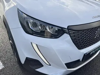 Photo 15 Peugeot 2008  BlueHDi 130 S&S EAT8