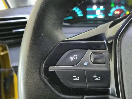 Photo 46 Peugeot 208  Electrique 50 kWh 136ch