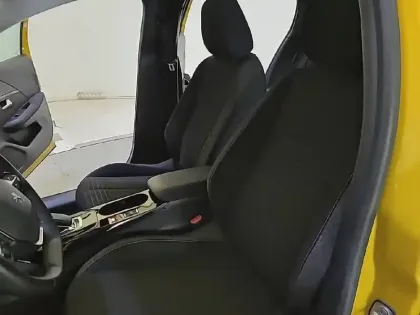 Photo 30 Peugeot 208  Electrique 50 kWh 136ch