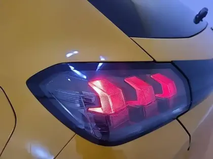 Photo 36 Peugeot 208  Electrique 50 kWh 136ch