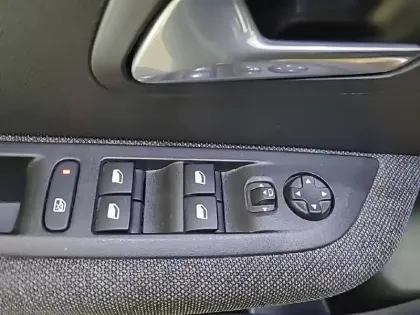 Photo 49 Peugeot 208  Electrique 50 kWh 136ch