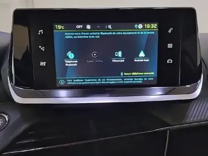 Photo 43 Peugeot 208  Electrique 50 kWh 136ch