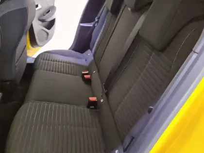 Photo 31 Peugeot 208  Electrique 50 kWh 136ch