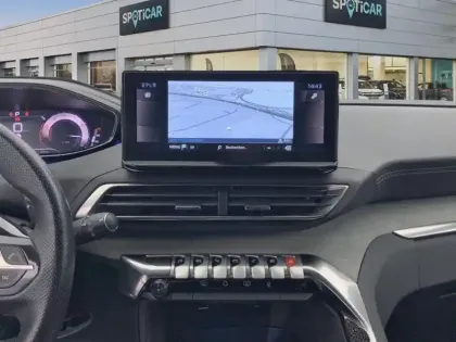 Photo 21 Peugeot 5008  PureTech 130ch S&S EAT8 GT