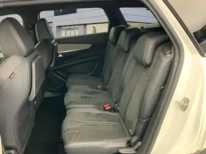 Photo 22 Peugeot 5008  PureTech 130ch S&S EAT8 GT