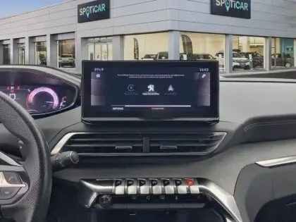 Photo 10 Peugeot 5008  PureTech 130ch S&S EAT8 GT