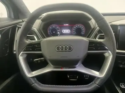 Photo 27 Audi Q4 Gén. I Ph1 NG S line 5