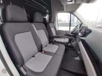 Photo 7 Volkswagen Crafter  Fg 35 L3H3 2.0 TDI 163ch Business Propulsion RS