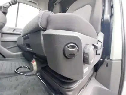 Photo 9 Volkswagen Crafter  Fg 35 L3H3 2.0 TDI 163ch Business Propulsion RS