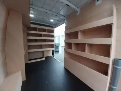 Photo 5 Volkswagen Crafter  Fg 35 L3H3 2.0 TDI 163ch Business Propulsion RS