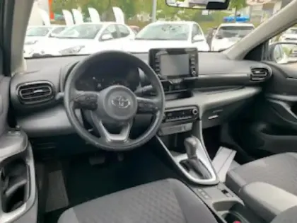 Photo 11 Toyota Yaris  116h Dynamic 5p MY22