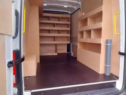 Photo 5 Volkswagen Crafter  Fg 35 L3H3 2.0 TDI 163ch Business Propulsion Roues Simples