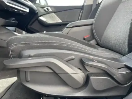 Photo 8 BMW Serie 1 Série 1 120dA 163ch M Sport Design DKG7