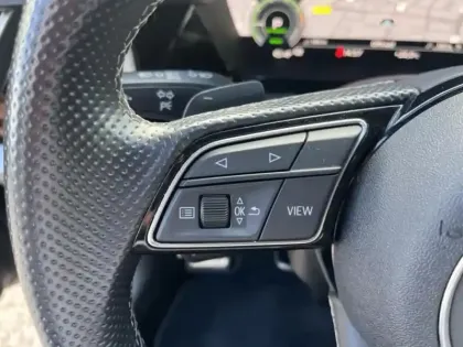 Photo 16 Audi A3  Sportback 45 TFSI e 245ch Competition S tronic 6