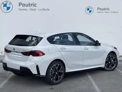 Photo 16 BMW Serie 1 Série 1 120dA 163ch M Sport Design DKG7