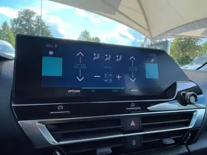 Photo 12 Citroën C4  Moteur électrique 136ch (100 kW) Feel Pack Automatique