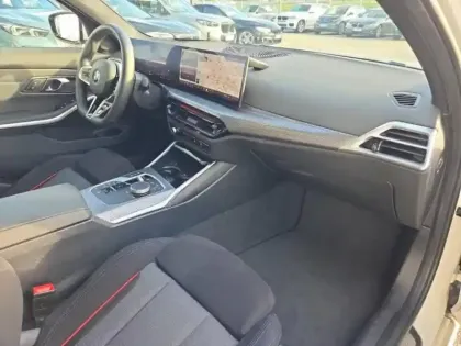 Photo 8 BMW Serie 3 Série 3 Touring 320dA xDrive 190ch M Sport