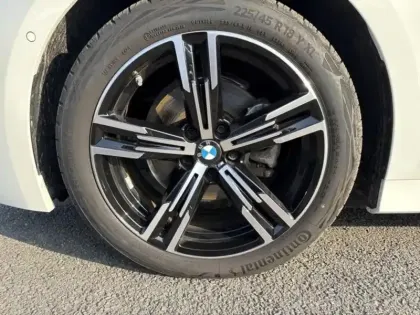 Photo 18 BMW Serie 3 Série 3 Touring 320dA xDrive 190ch M Sport