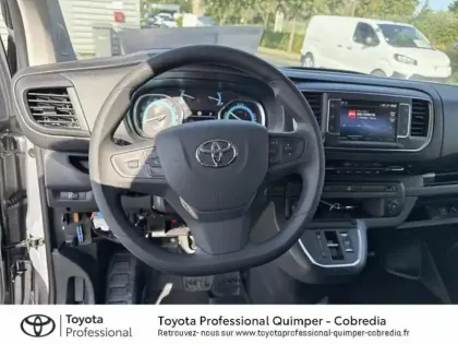 Photo 8 Toyota Proace  Medium 75kWh Business RC23