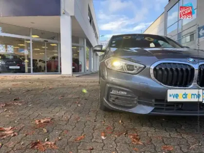 Photo 12 BMW Serie 1  118I 136CH LOUNGE