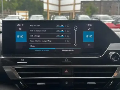 Photo 12 Citroën C4  BlueHDi 130ch S&S Feel Pack Business EAT8