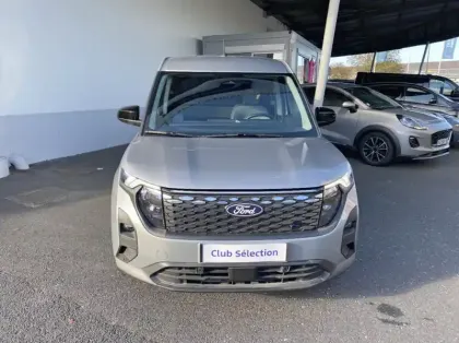 Photo 16 Ford Transit Courier Fourgonnette Electrique 100 kW 136ch Limited