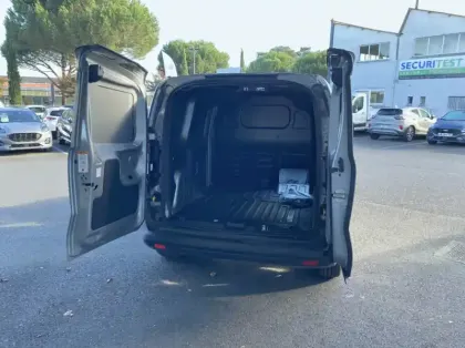 Photo 10 Ford Transit Courier Fourgonnette Electrique 100 kW 136ch Limited