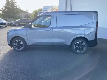 Photo 14 Ford Transit Courier Fourgonnette Electrique 100 kW 136ch Limited