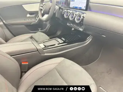 Photo 22 Mercedes Classe A 200 d AMG Line