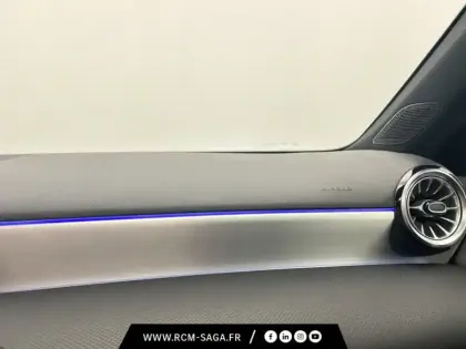 Photo 16 Mercedes Classe A 200 d AMG Line