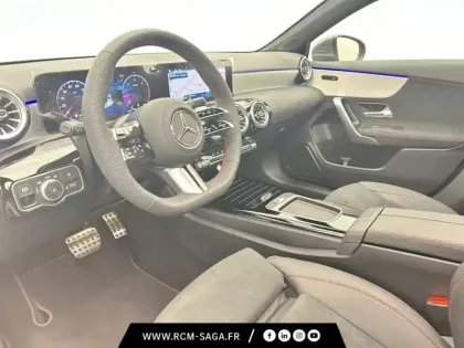 Photo 21 Mercedes Classe A 200 d AMG Line