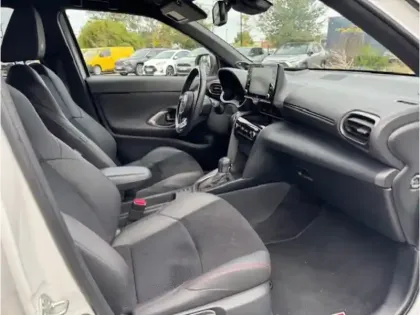 Photo 13 Toyota Yaris 1.5 Hybrid 116H GR Sport