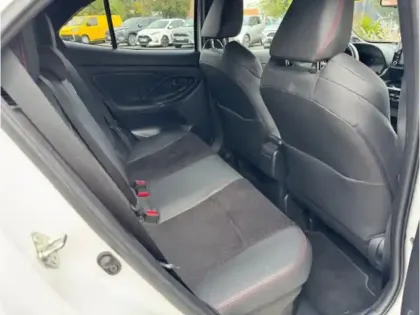 Photo 10 Toyota Yaris 1.5 Hybrid 116H GR Sport