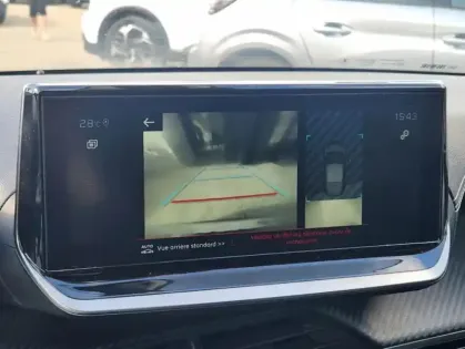 Photo 8 Peugeot 208 II BLUEHDI 100 S&amp;S GT