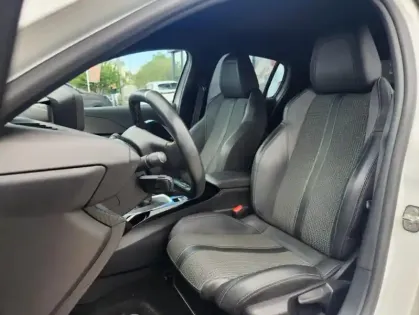 Photo 3 Peugeot 208 II BLUEHDI 100 S&amp;S GT