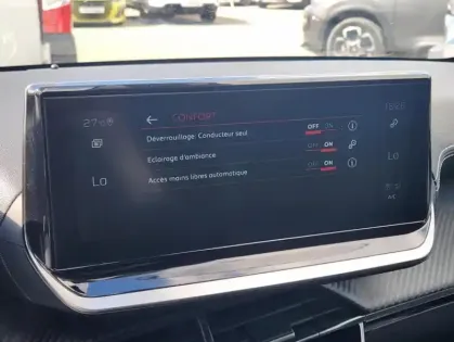 Photo 16 Peugeot 208 II BLUEHDI 100 S&amp;S GT