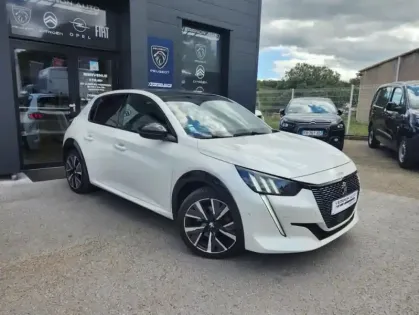 Photo 30 Peugeot 208 II BLUEHDI 100 S&amp;S GT