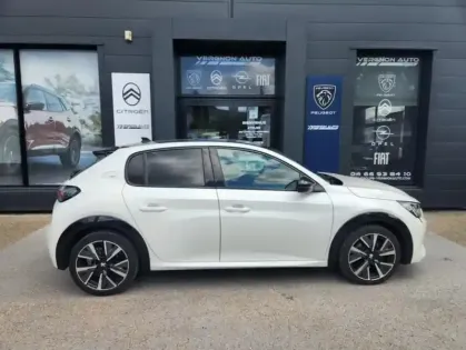 Photo 31 Peugeot 208 II BLUEHDI 100 S&amp;S GT