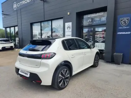 Photo 32 Peugeot 208 II BLUEHDI 100 S&amp;S GT