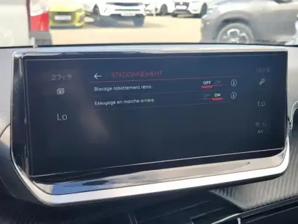 Photo 15 Peugeot 208 II BLUEHDI 100 S&amp;S GT