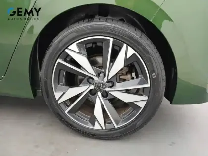 Photo 27 Peugeot 308  PureTech 130ch S&S EAT8