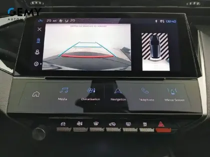 Photo 31 Peugeot 308  PureTech 130ch S&S EAT8