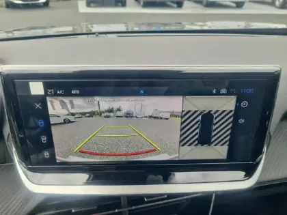 Photo 37 Peugeot 2008  Hybrid 145 e-DCS6