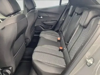 Photo 31 Peugeot 2008  Hybrid 145 e-DCS6