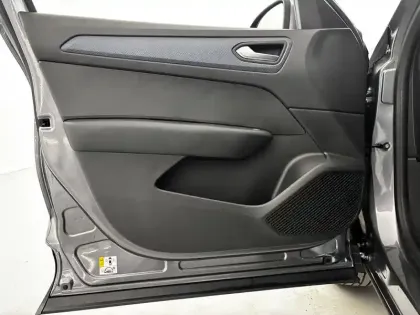 Photo 44 Renault Arkana  mild hybrid 140 EDC FAP - 22